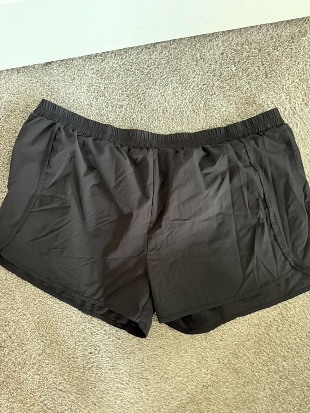 Amazon Aris Black Athletic Running Shorts with Side Pockets